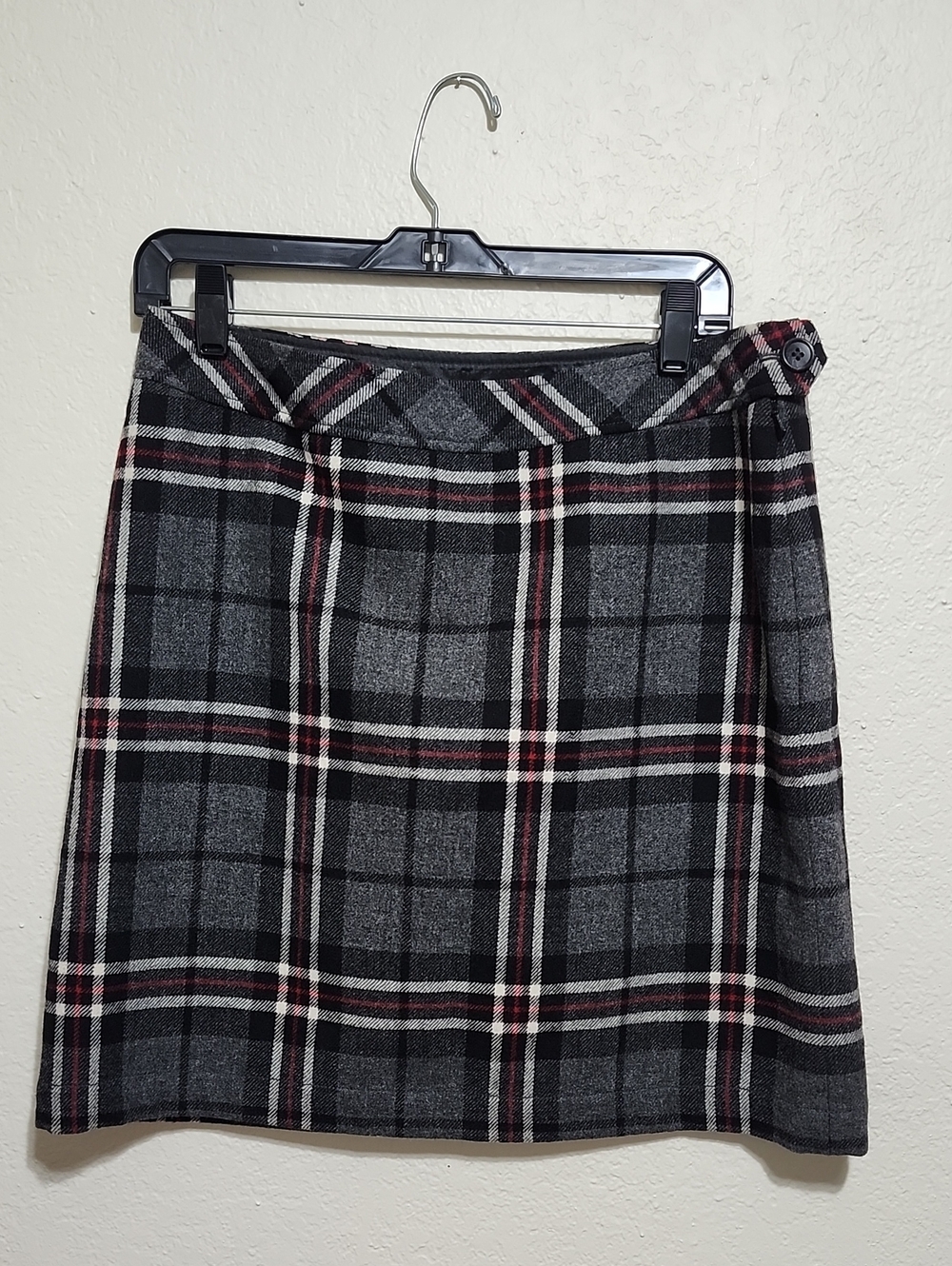 Vintage Eddie Bauer 100% Wool Plaid Mini Skirt - Gray/Black/Red - Sz 8 Winter